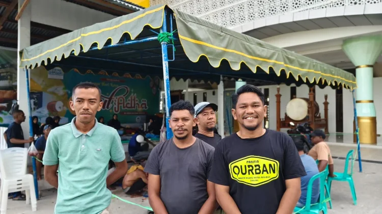 Pengurus Masjid Agung Apresiasi Petugas Idul Adha