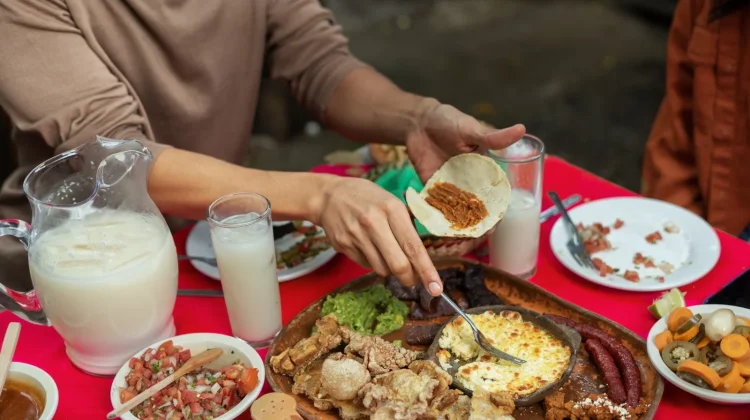 Makanan Tradisional di Hari Raya Waisak dan Maknanya
