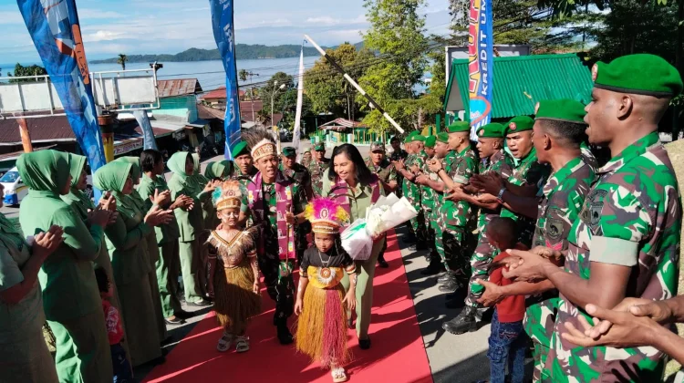 Pangdam Kasuari Tekankan Profesionalisme Prajurit saat Kunjungan Kodim Fakfak