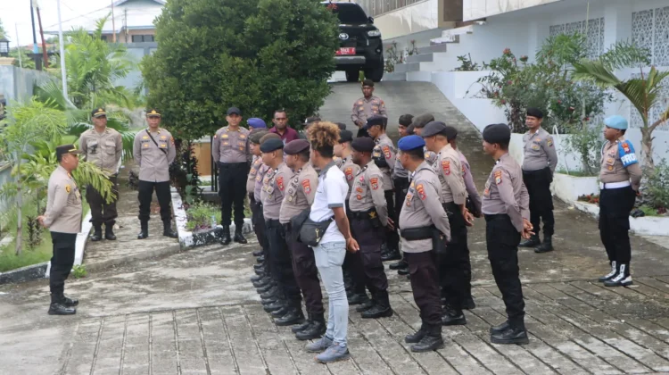 Polres Fakfak Kawal Pengamanan Aksi Aspirasi Marga Tunggin Yanggera, di DPRK
