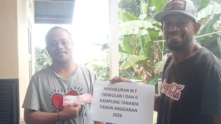 Penyandang Disabilitas Tanama Gembira Terima Bantuan BLT