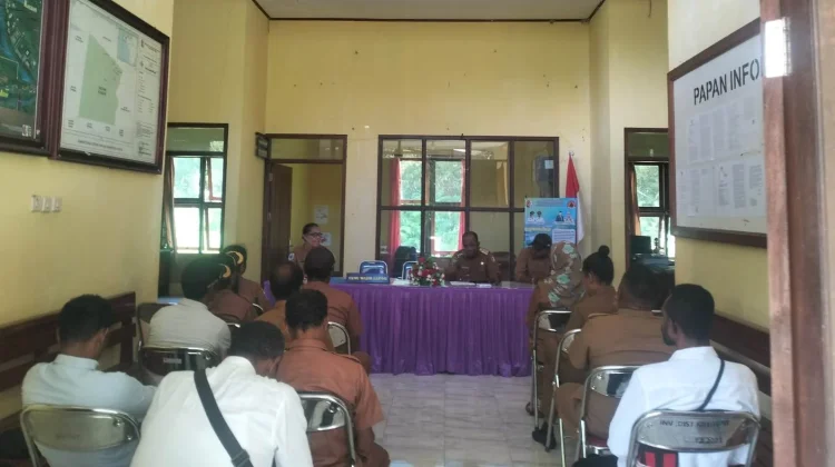 Kepala Distrik Kayauni Tekankan Pelayanan Publik Prima dan Kekompakan Tim