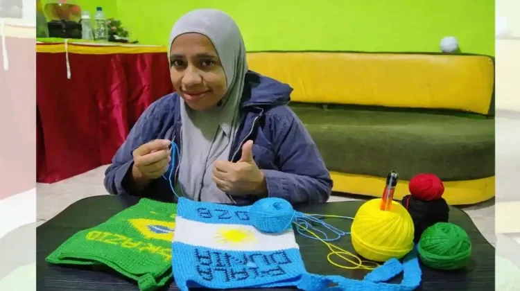 Euforia Piala Dunia Hidupkan Usaha Noken Tradisional