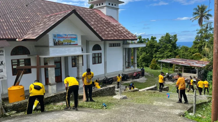Polres Fakfak Lakukan Bhakti Religi jelang HUT Bhayangkara ke 80