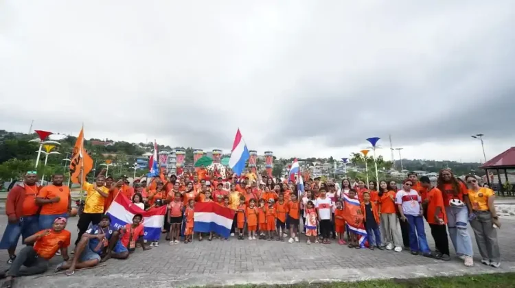 Fans Belanda Fakfak Optimistis Oranje Bangkit Hadapi Swedia