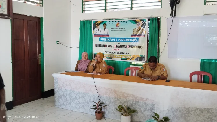 Lurah Fakfak Selatan Tekankan Tertib Administrasi Kependudukan Tingkat RT