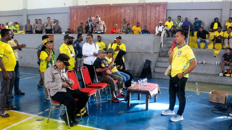 Dandim Fakfak Hadiri Nobar Brazil Bersama Ratusan Pendukung Setia