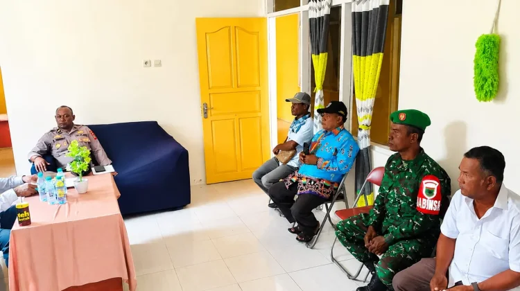 Babinsa Karas Hadiri Rapat Persiapan Panitia HUT Kemerdekaan RI Tahun 2026 Bersam