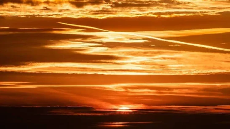 Keunikan Sunset: Keindahan Senja yang Selalu Memikat
