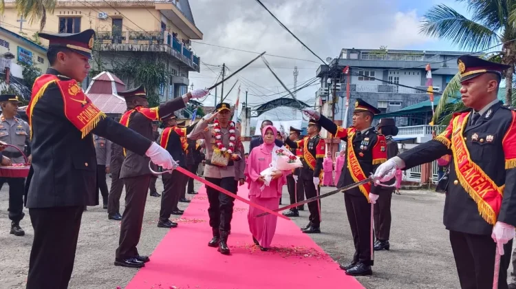 AKBP Naim Ishak disambut Hangat Keluarga Besar Polres Fakfak
