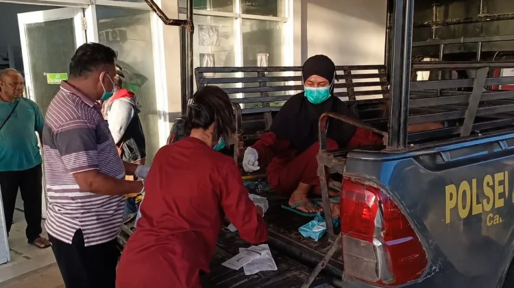 Tangisan Perdana di Atas Mobil Patroli
