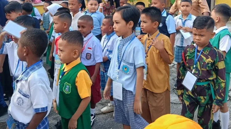 MPLS SD Negeri 1 Fakfak Tanamkan Karakter dan Adaptasi Siswa Baru