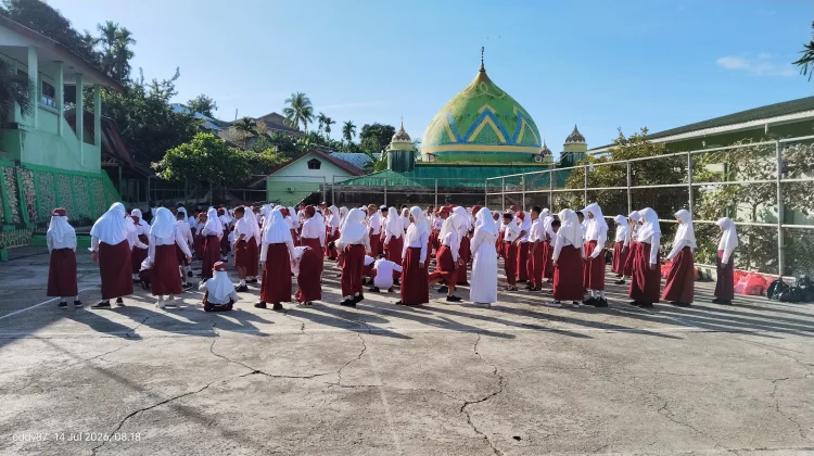 MTs Negeri Fakfak Bekali Siswa Baru Melalui Materi Berkarakter Islami