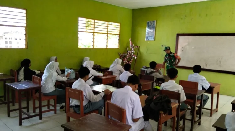 Siswa SMA Al Maarif Antusias Ikuti Sosialisasi Rekrutmen Prajurit TNI AD
