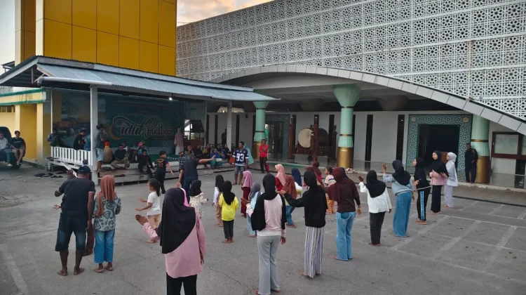 Masjid Agung Utamakan Pelestarian Budaya Sawat dan Hadrat Bagi Generasi Muda