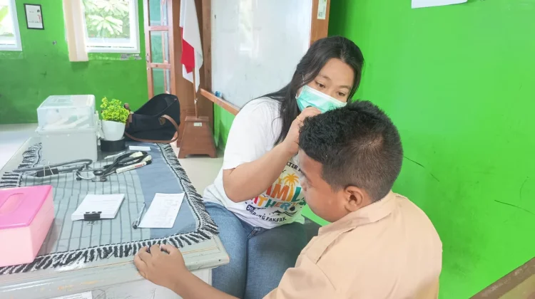 Puskesmas Temukan Gangguan Mata dan Telinga pada Siswa