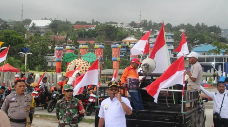 Pawai Merah Putih Pariwari Semarakkan Awal Peringatan HUT Kemerdekaan RI