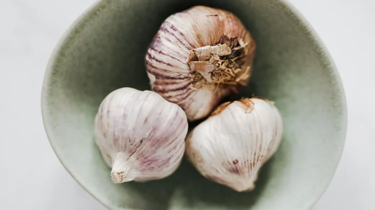 Lima Manfaat Rutin Makan Bawang Putih Bagi Kesehatan