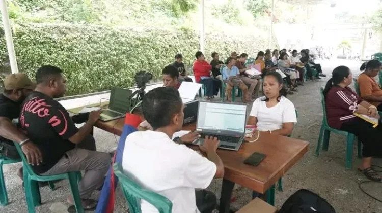 Disdukcapil Fakfak Dekatkan Layanan Administrasi Kependudukan Kepada Warga
