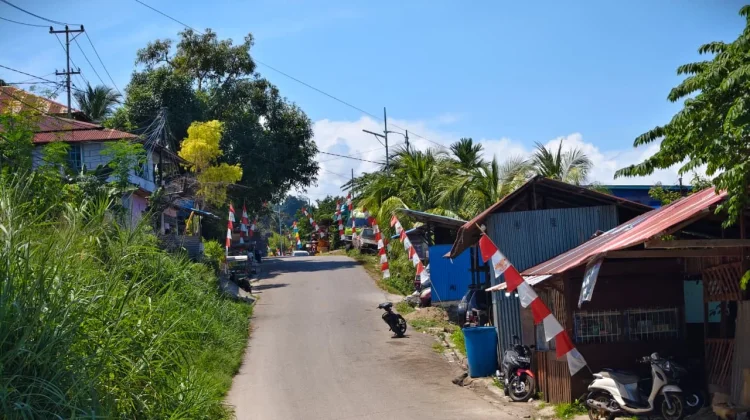 Kampung Sekban Hiasi Kampung Dengan Umbul-Umbul Sambut HUT Kemerdekaan