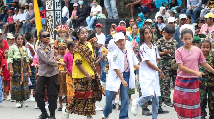 Karnaval Pelajar Perkuat Semangat Nasionalisme Generasi Muda Fakfak