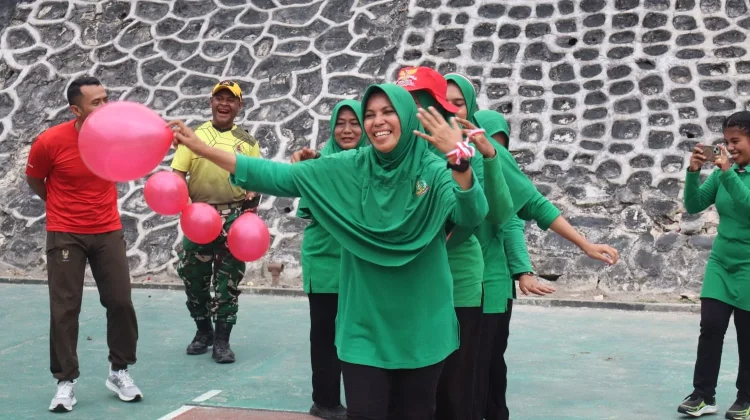Persit Kodim 1803/Fakfak Gelar Lomba Kreasi dan Kekompakan Meriahkan HUT Ke-81 RI