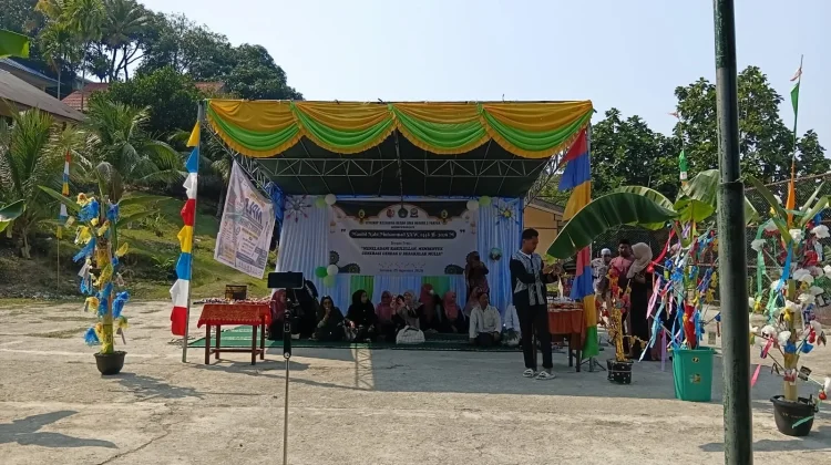 Maulid Nabi Latih Keaktifan Siswa SMA Negeri Fakfak