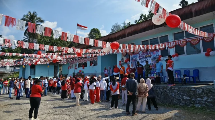 Kepala Distrik Pariwari Apresiasi Kebersamaan Warga dalam Lomba Kemerdekaan