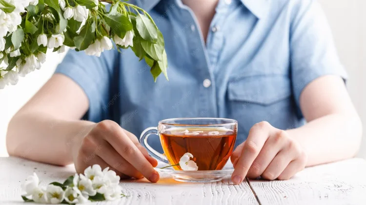 Kebiasaan Minum Teh dan Manfaatnya