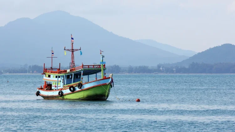 Bahan Bakar Kapal di buat dari Apa?