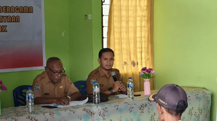 Kesbangpol Fakfak Sosialisasikan Kerukunan Umat Beragama di Distrik Pariwari