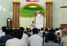 Masjid Jami Fakfak Dipadati Jamaah Tarawih