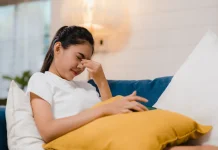 Penyebab Sakit Kepala saat Puasa