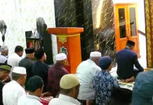 Tarawih Malam Ke-15 Masjid Agung Fakfak Berjalan Lancar