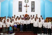 Pastor Lantik Pengurus Dewan Stasi Gewerpe