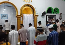 Masjid Lailatul Qadar Fakfak Laksanakan Tarawih Malam 30