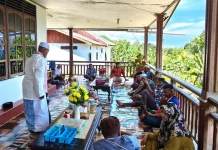 Pengurus Masjid Agung Fakfak Jalin Silaturahmi Lebaran