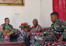 Babinsa Fakfak Perkuat Komsos Bahas Lahan KDKMP
