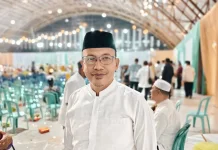Kepala Distrik Wartutin Sampaikan Pesan Lebaran Kepada Warga