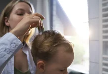 Merawat Rambut Bayi agar Tetap Sehat