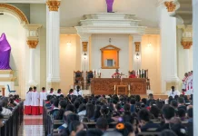 Pimpin Perayaan Jumat Agung, Uskup Hilarion Serukan Kasih dan Toleransi