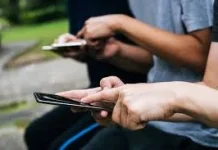 Ketahui Waktu Ideal Bermain Handphone