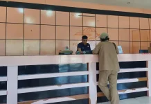 Kantor Pos Fakfak Tetap diminati untuk Pembayaran listrik