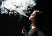 Bahaya Rokok Elektrik: Ancaman Tersembunyi di Balik Uap
