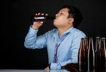 Bahaya Terlalu Banyak Mengonsumsi Alkohol bagi Kesehatan Tubuh