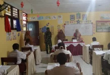 Babinsa Koramil Fakfak Beri Wawasan Kebangsaan Siswa