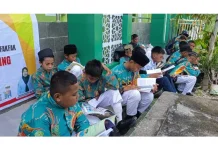 Kepala MTs Fakfak Dorong Literasi lewat Perpustakaan Keliling