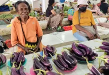 Pedagang Pasar Thumburuni Fakfak Keluhkan Pembeli Semakin Sepi