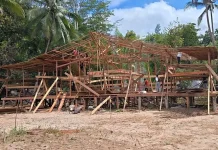Panitia Fokus Siapkan Tenda Perayaan Misi Katolik Papua