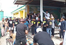 Masjid Agung Salurkan Daging Kurban untuk Ratusan Jemaah